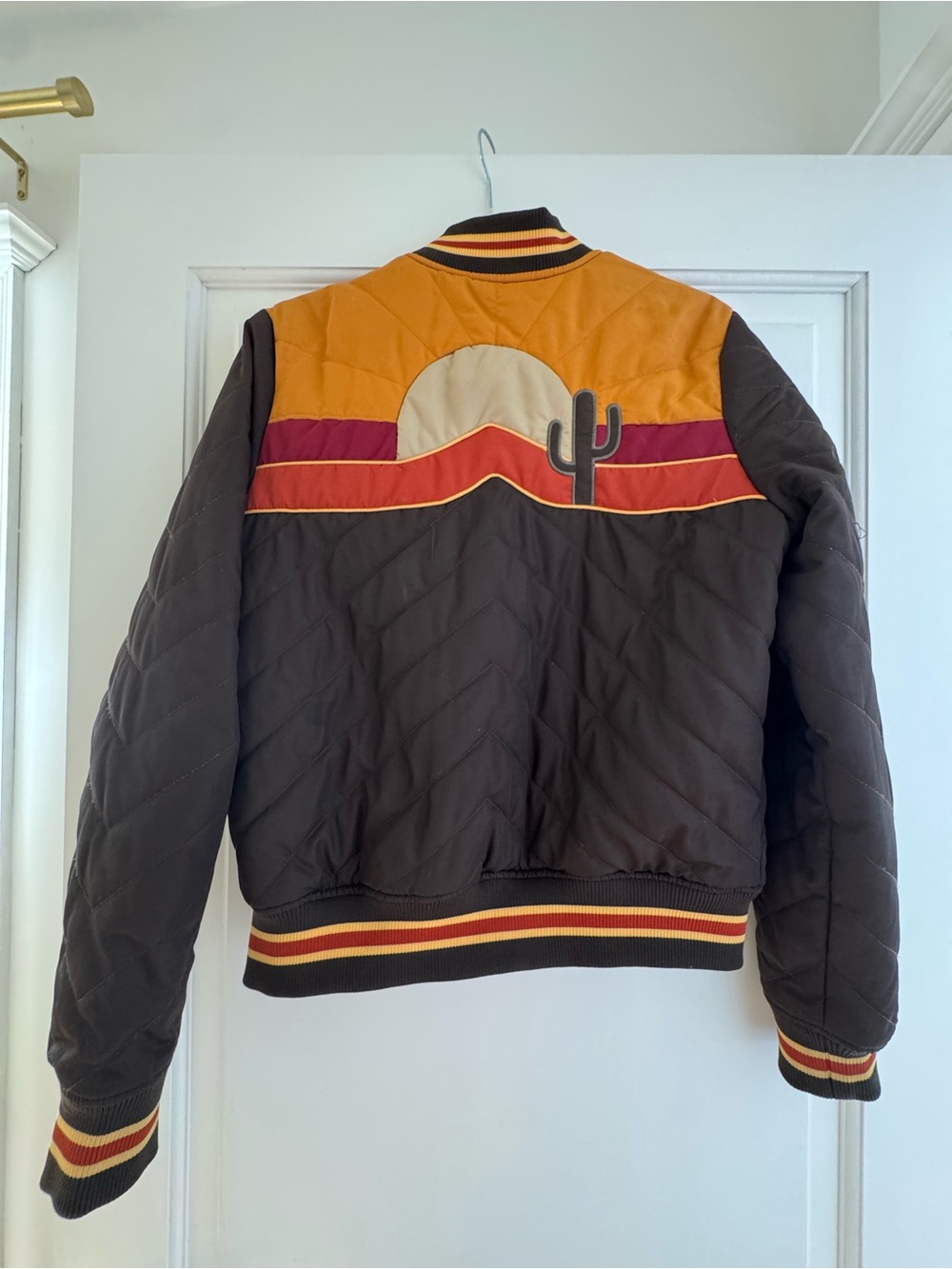 Women’s Quilted Desert Sunset Bomber Jacket Medium